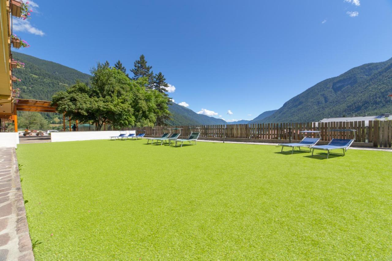 Hotel Sancamillo Dimaro Exterior photo
